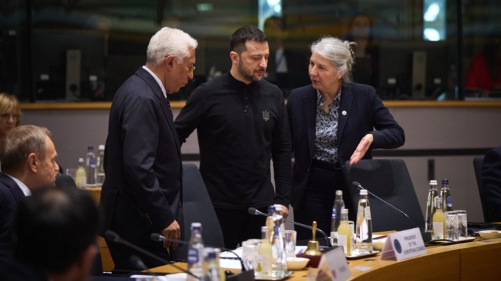 António Costa a Volodymyr Zelenskyj na summitu EU. (6. března 2025).