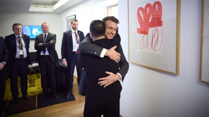 Emmanuel Macron a Volodymyr Zelenskyj na summitu EU. (6. března 2025).