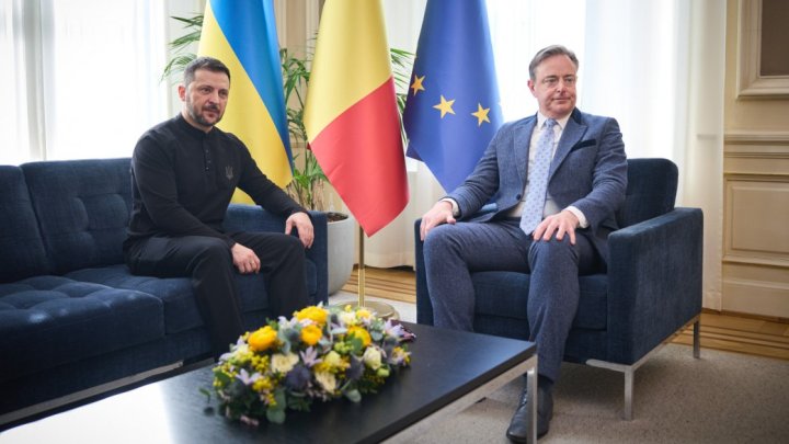 Volodymyr Zelenskyj a Bart De Wever na summitu EU. (6. března 2025).