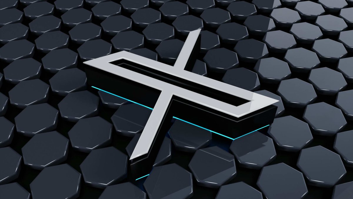 síť X (dříve Twitter)