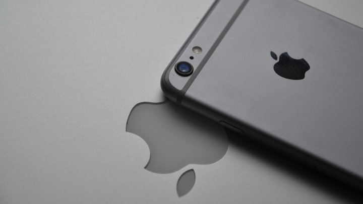 iPhone