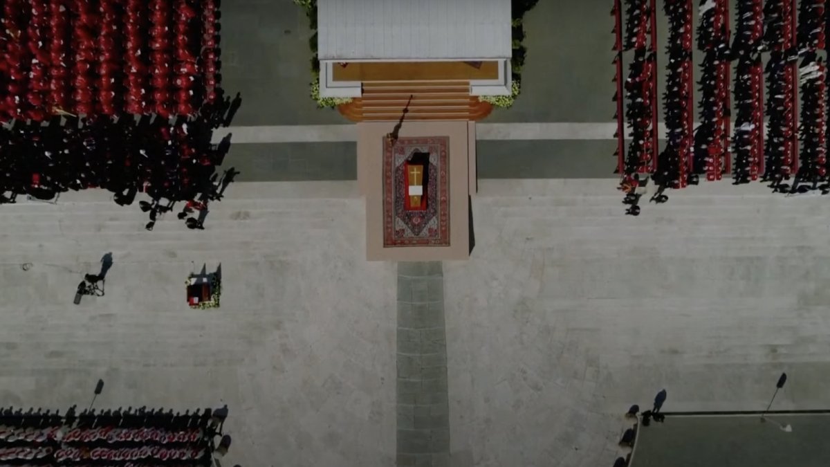 Svět se loučí s papežem Františkem. (26.4.2025)