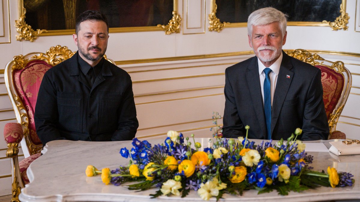 Volodymyr Zelenskyj a Olena Zelenská se na Pražském hradě sešli s Petrem Pavlem a Evou Pavlovou
