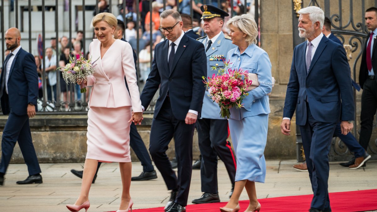 Do Prahy přijel končící polský prezident Andrzej Duda. (7.7.2025)