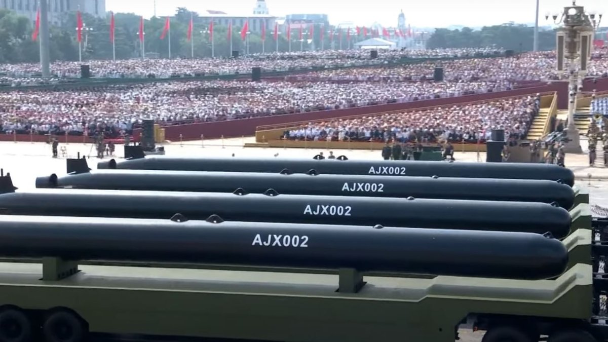 Vojenská přehlídka čínské armády