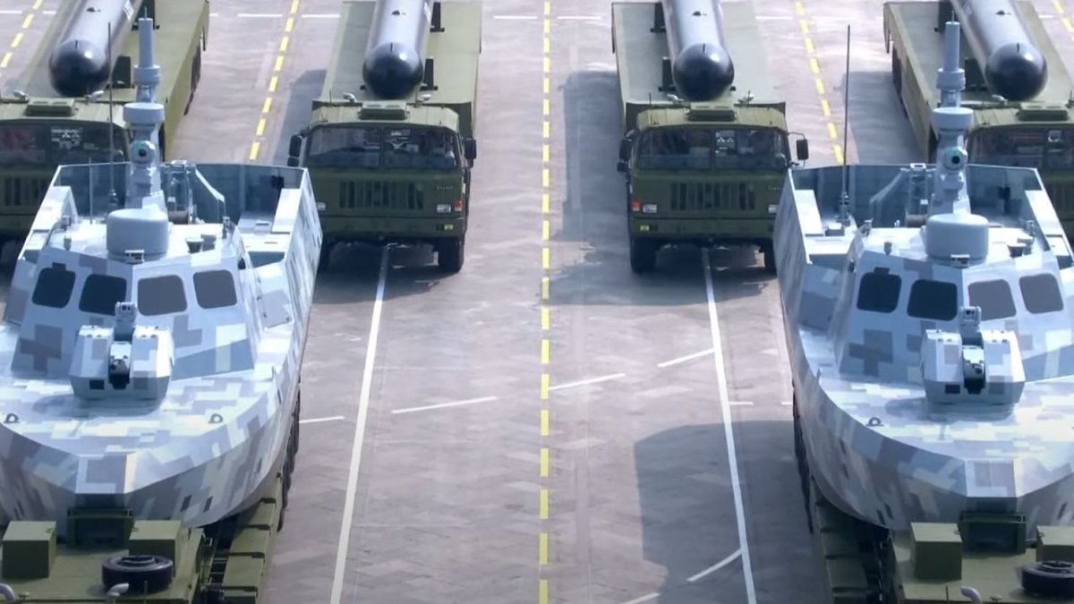 Vojenská přehlídka čínské armády