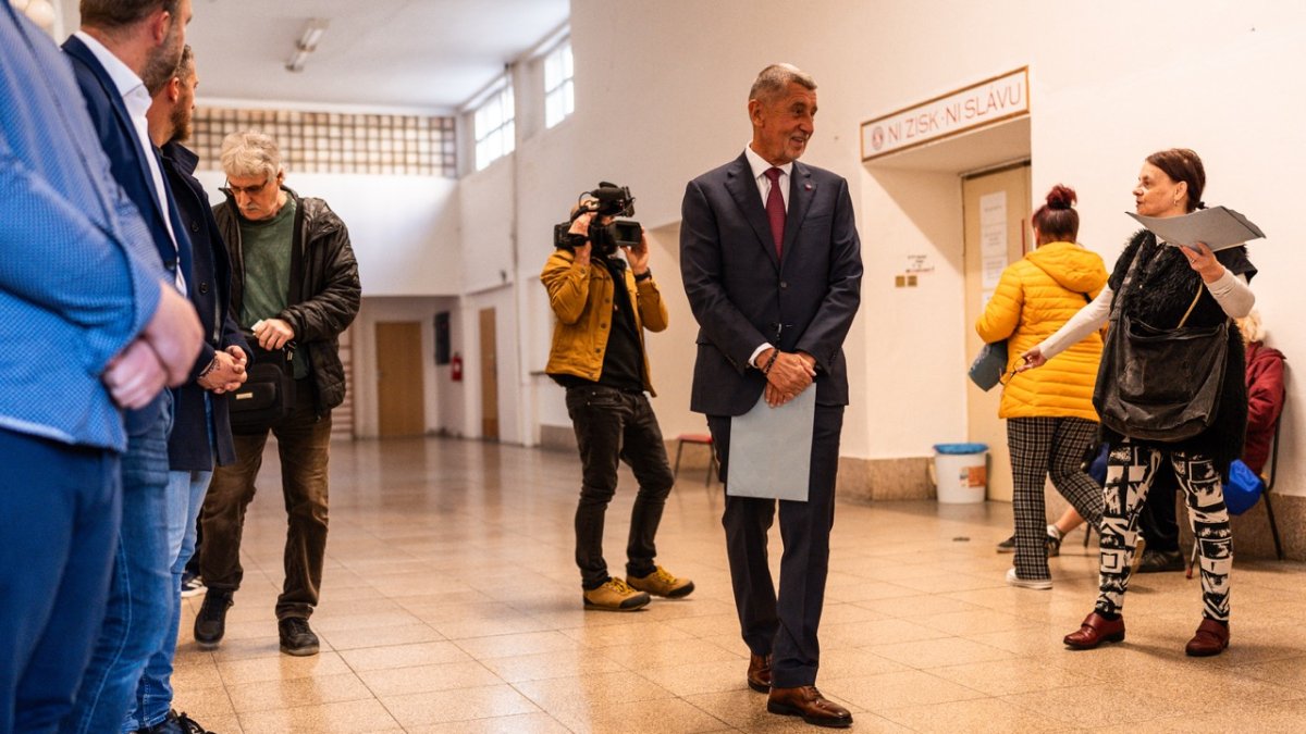 Andrej Babiš odevzdal hlas ve sněmovních volbách. (3.10.2025)