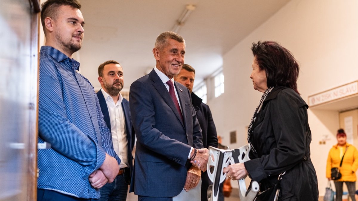 Andrej Babiš odevzdal hlas ve sněmovních volbách. (3.10.2025)