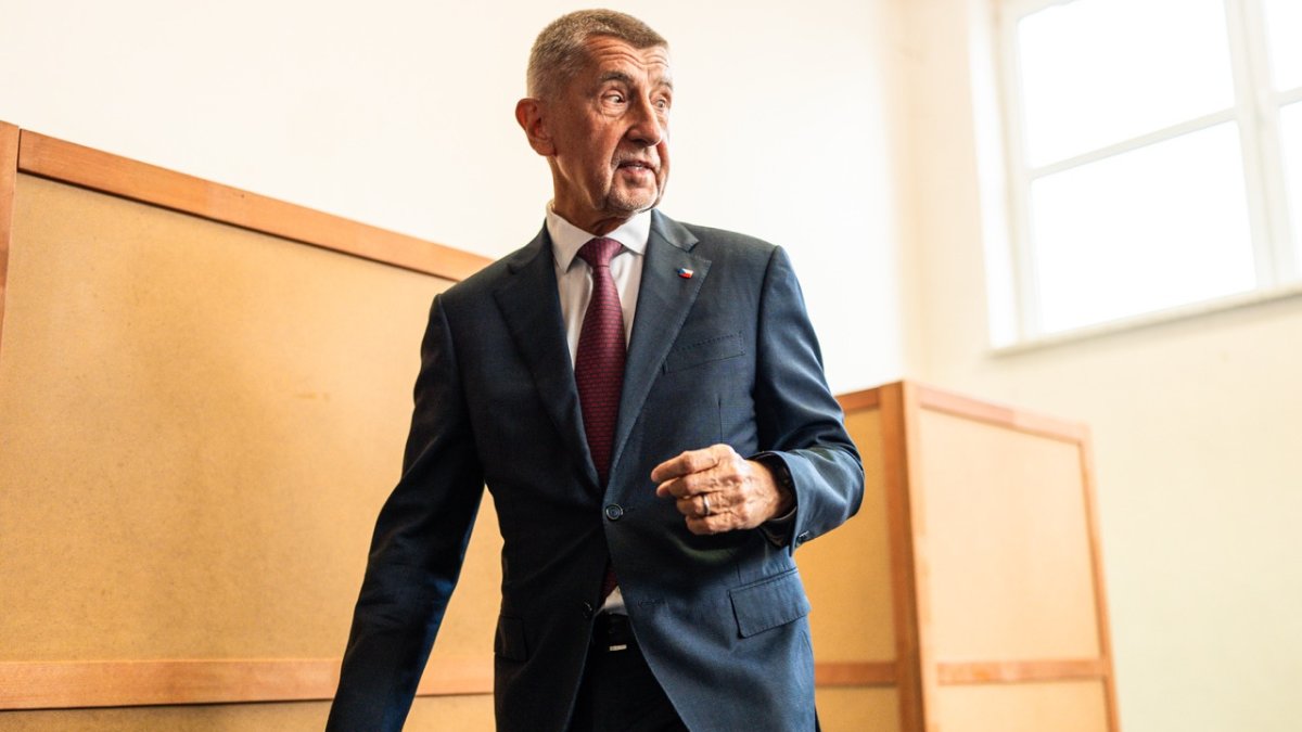 Andrej Babiš odevzdal hlas ve sněmovních volbách. (3.10.2025)
