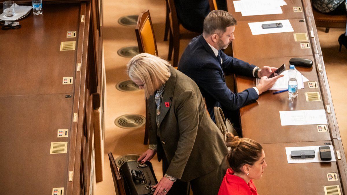 Schůze Poslanecké sněmovny