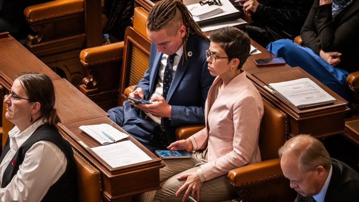 Schůze Poslanecké sněmovny