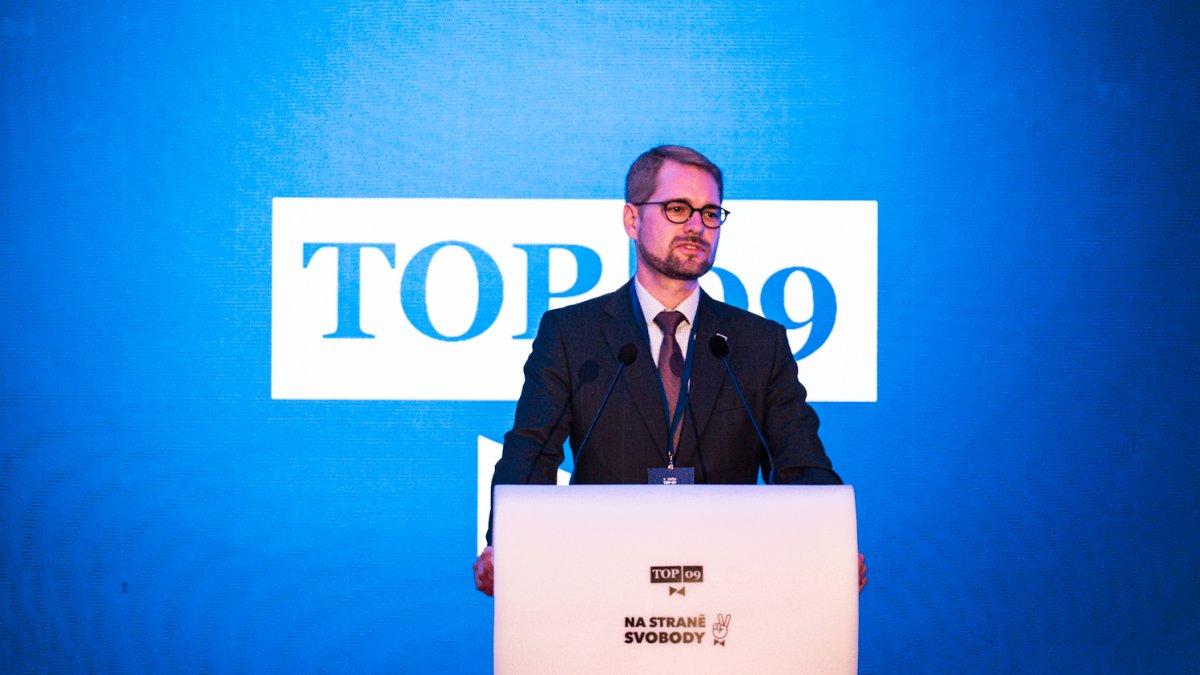 TOP 09 si na sněmu volí nové stranické vedení. (8.11.2025)