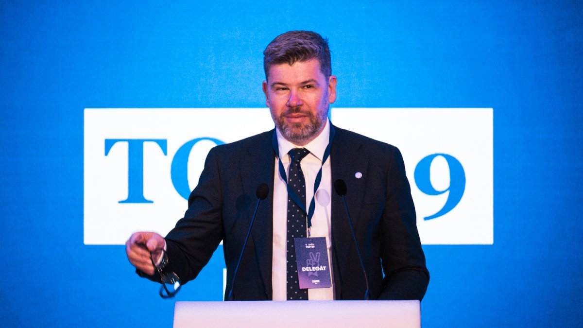 TOP 09 si na sněmu volí nové stranické vedení. (8.11.2025)