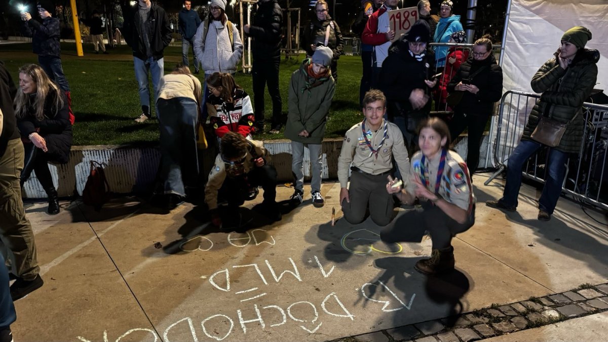 Křídové protesty v Bratislavě před oslavami 17. listopadu