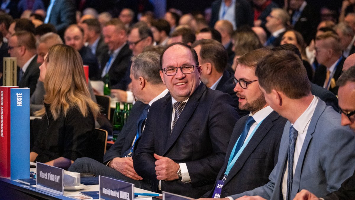 ODS na kongresu rozhoduje o budoucnosti strany. (17.1.2026)