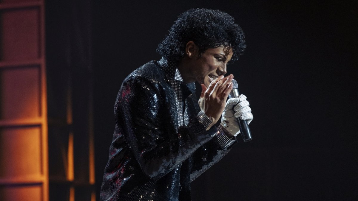 Hollywood natočil film o Michaelu Jacksonovi. 